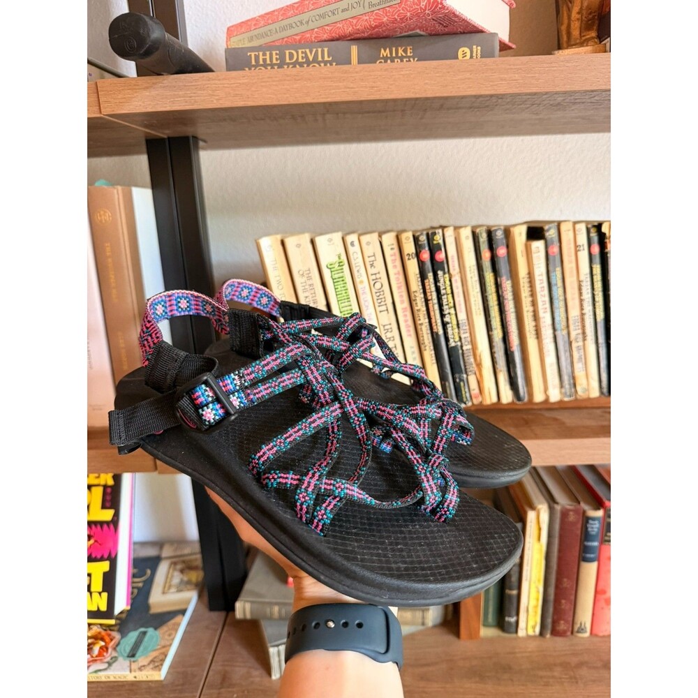 Chaco Womens Size 8 W8 ZX2 Classic Strappy Hiking Sandals Pink Blue Pattern